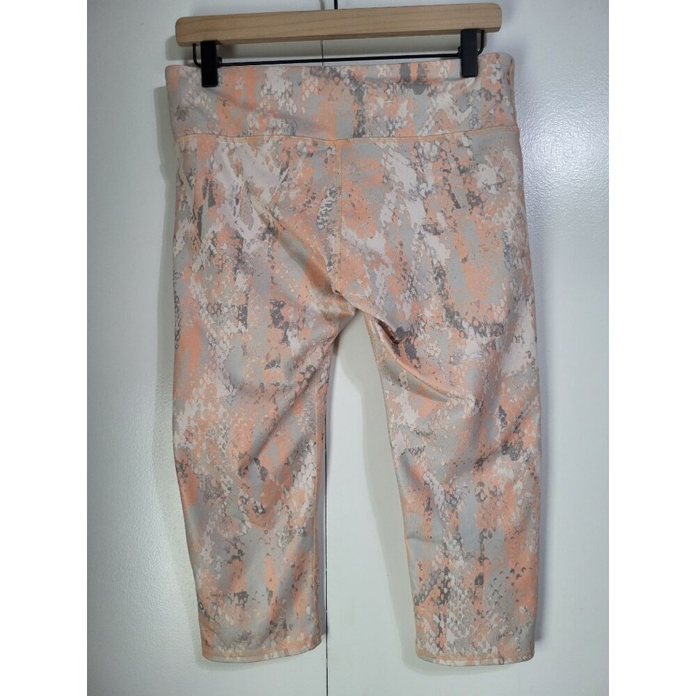 ALO Capri Cropped Legging Snake Print Peach Silver SZ M - Picture 2 of 8
